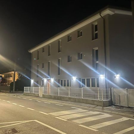 Garibaldi 16 Room Legnaro Exteriér fotografie